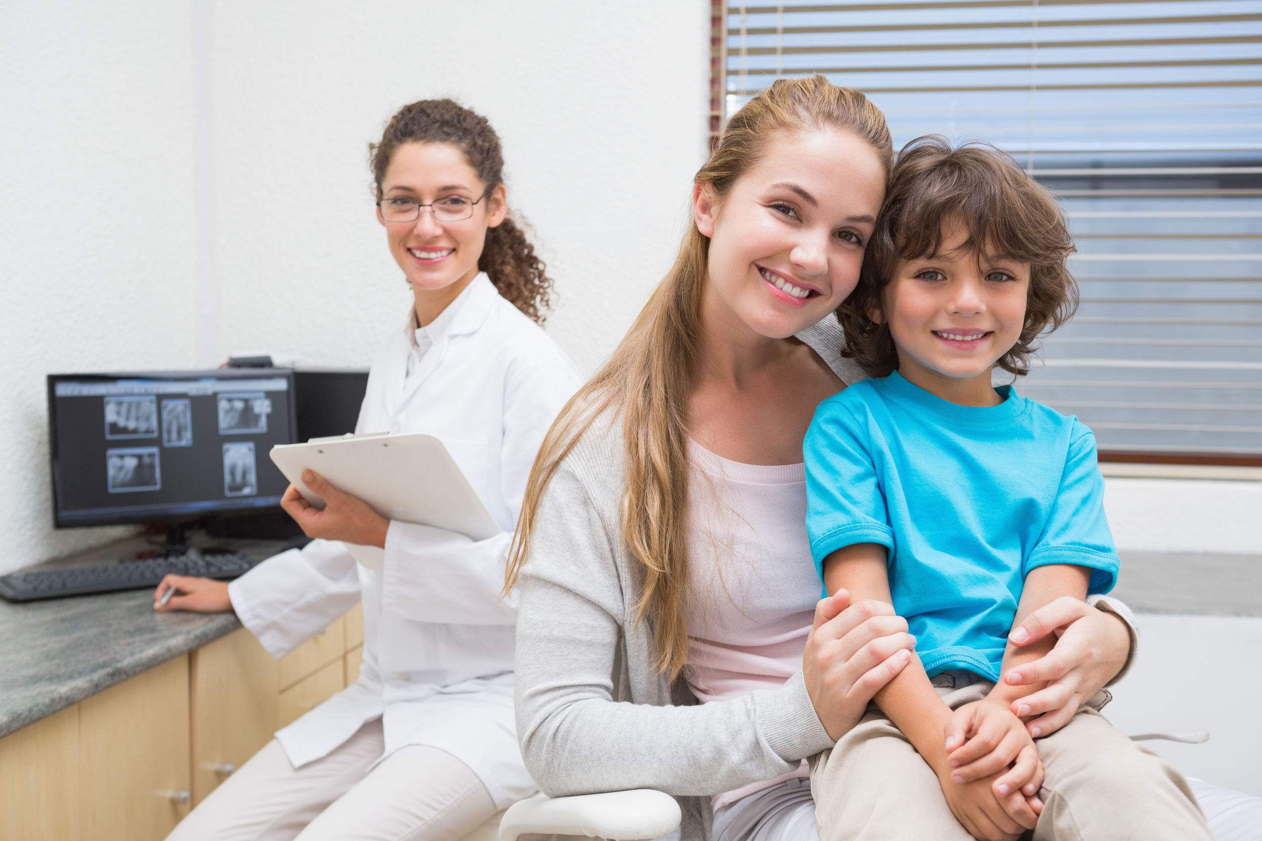 Advantages of Visiting a Kids Dentist for Your Child