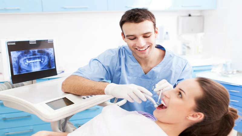 Four Things to Look for Before You Visit a New Dentist’s Office