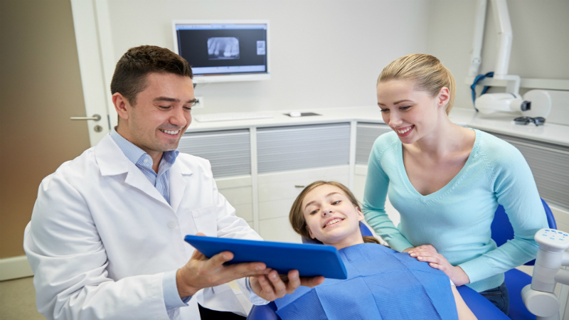 The Benefits of Getting a Professional Teeth Whitening in Hoffman Estates